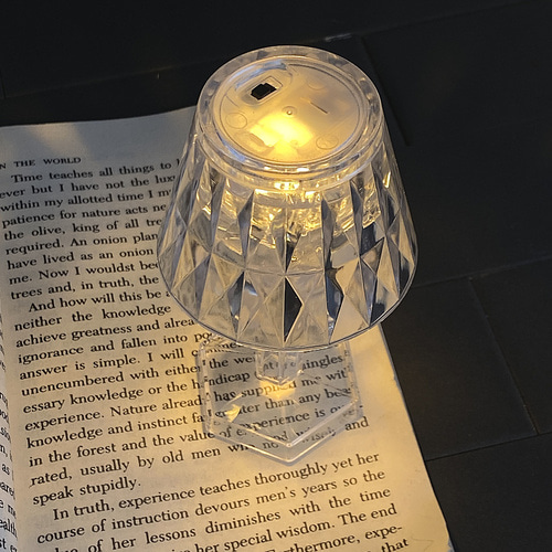 탁상 조명 북유럽풍 심플한 크리스탈 다이아몬드 램프 장식 LED