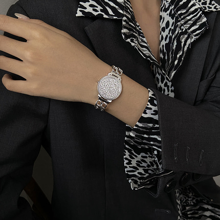여성손목시계 여자시계 가벼운 체인의 패션손목 시계 체인 여 인스타 소심한 디자인 -543527
