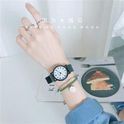 여성손목시계 여자시계 미니멀한 디자인의 트렌디하고 창의적인 컨셉으로 심플하고 감각적인 남녀-543590