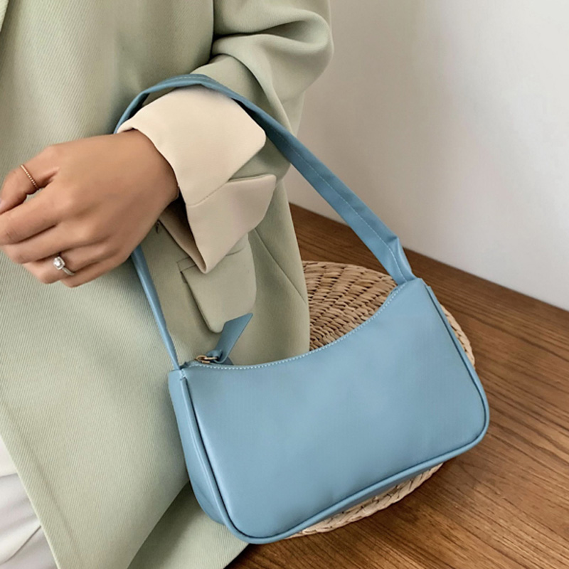 여성가방 고급스러운 가방 패션 트렌드 프렌치 쁘띠 디자인 토트백 가방