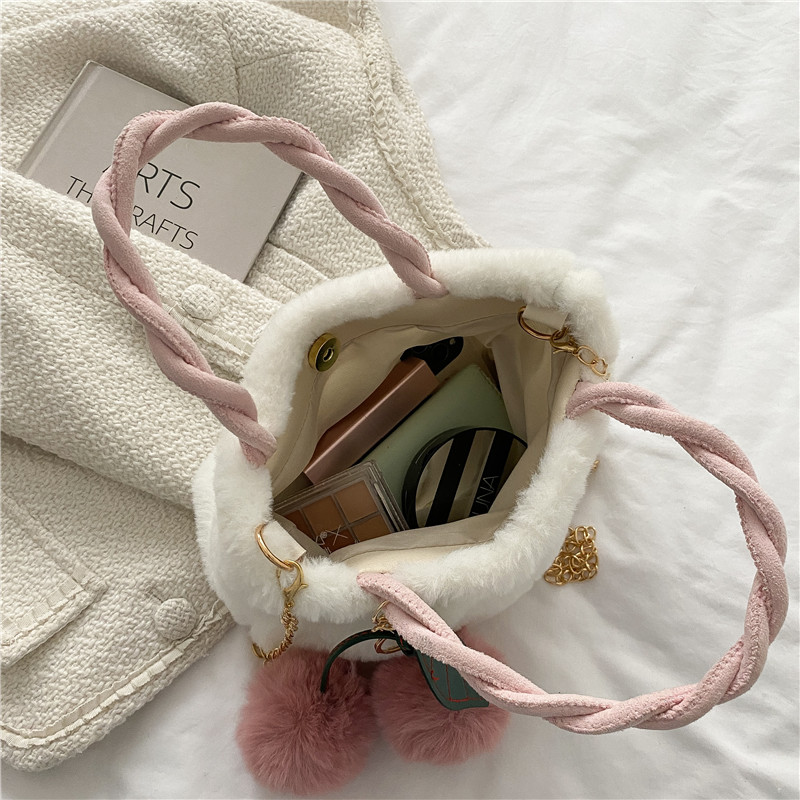 여성가방 뽀글이 가방 봄여름밍크뽀글이 귀여운 크로스백 겨울