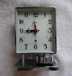 앤틱 빈티지 시계 절판 재고가 거의 새로운 기계 알람 골동품 시계 말발굽 시계-520406