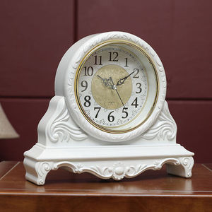 앤틱 빈티지 시계 노인네 아이디어 테이블 위에 공예품 서재 예술 골동품을 진열-520184